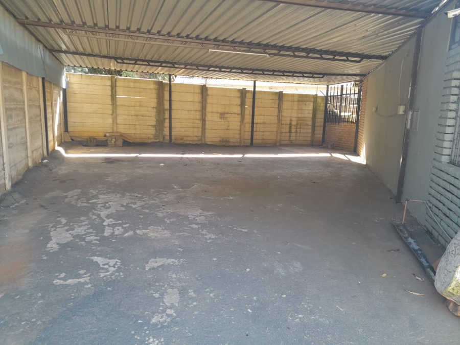 3 Bedroom Property for Sale in Geelhoutpark North West